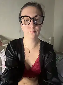 BeatriceTender's cam snapshot