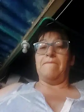 clarita_01's cam snapshot