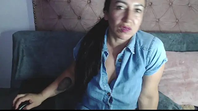 missbella1's cam snapshot