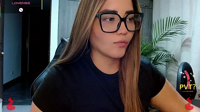 Lucia_star__'s cam snapshot