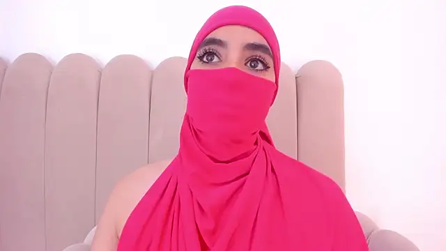 nayiraa_'s cam snapshot