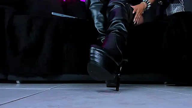 AshleyStones's cam snapshot