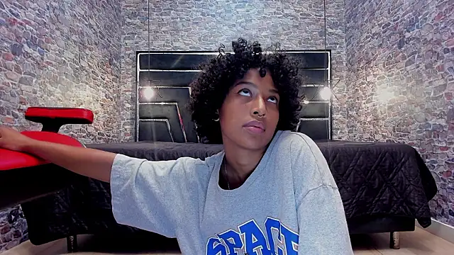 WILD_FIREE_'s cam snapshot