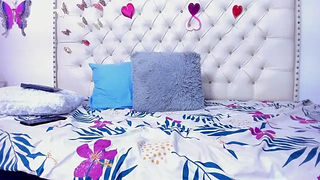 celena_wonder's cam snapshot