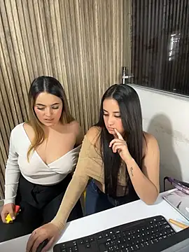 Antonella_Julieta's cam snapshot