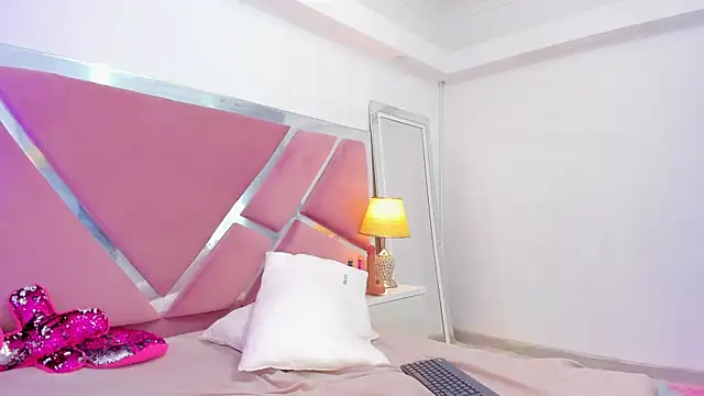 KeishaConie's cam snapshot