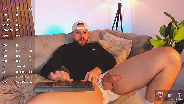 Maximo_Wolff live sex cam