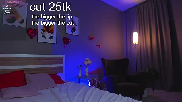 hey_tessa's cam snapshot