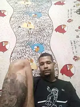 LATREL22ctmtrs live sex cam