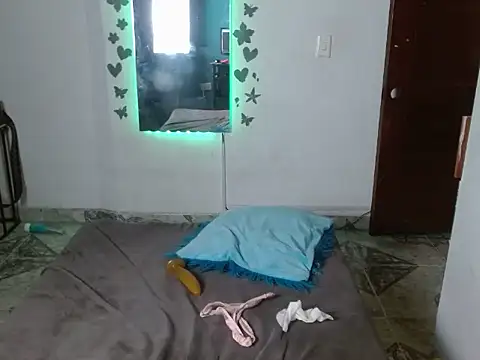 Ebony_luna's cam snapshot