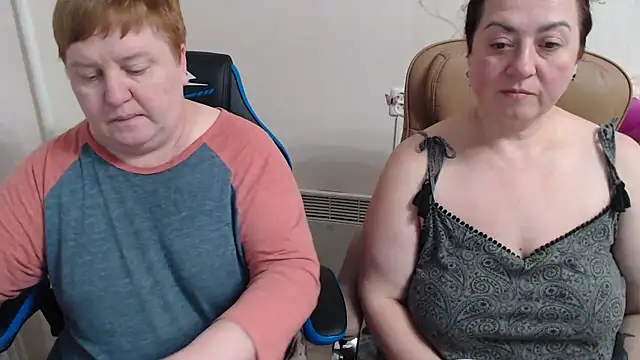 Bertie_Adeline's cam snapshot