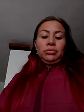 LaraCaliente live sex cam