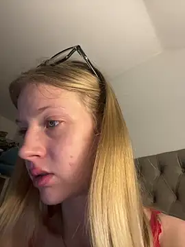 RosieLovexoxx's cam snapshot