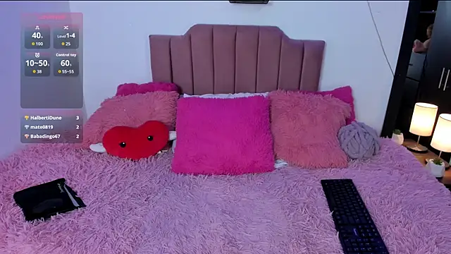 Nina_curves's cam snapshot