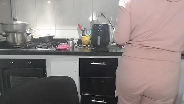 kateleyagrey's cam snapshot