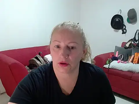 emperabigbootybigass's cam snapshot