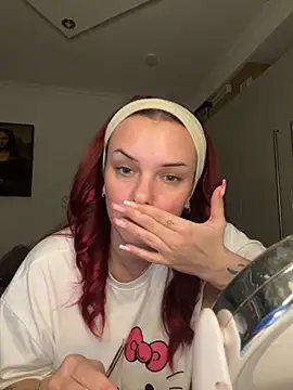 OliviaaFischer live sex cam