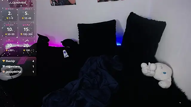 AlexmucciXXX's cam snapshot