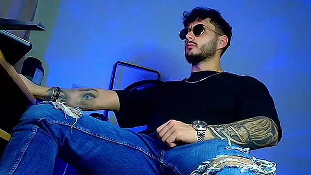 XanderCage99 live sex cam