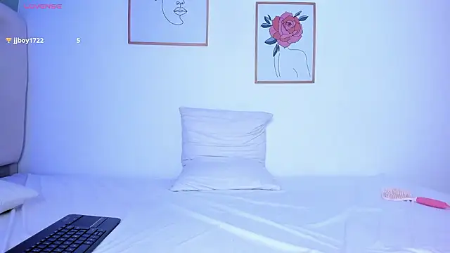 ApoloRicci live sex cam