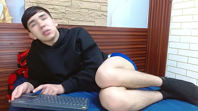 massimoferrera303av live sex cam