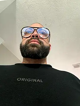 mangolini_parrocini live sex cam