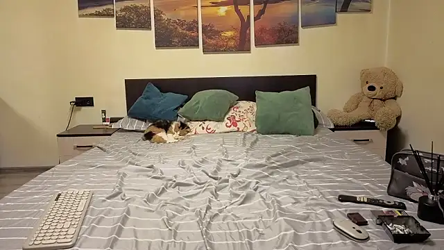 adelline live sex cam