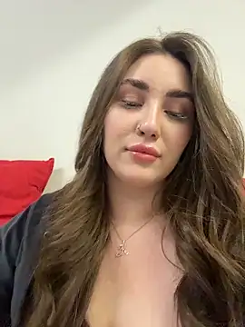 KiraBarlows live sex cam