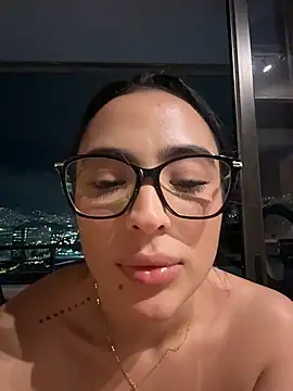 ValeriaTorress_ live sex cam