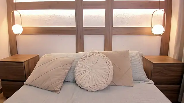 Aurea_Silk's cam snapshot