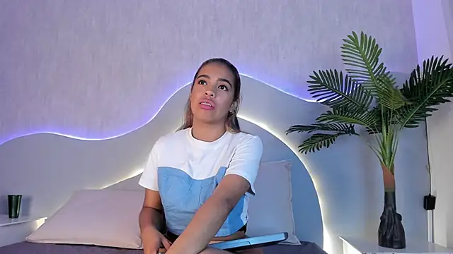 CannelaSmith's cam snapshot