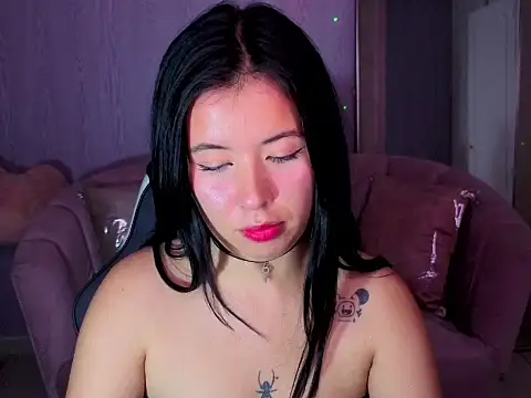 Kylia_a's cam snapshot