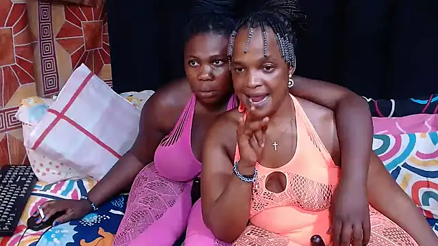 Thickbootykim's cam snapshot