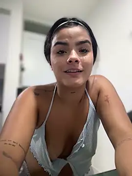 Kaily_Sweet16's cam snapshot