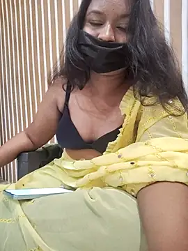 Cutie_bae011's cam snapshot