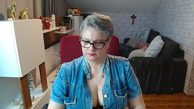 bigtits4you's cam snapshot