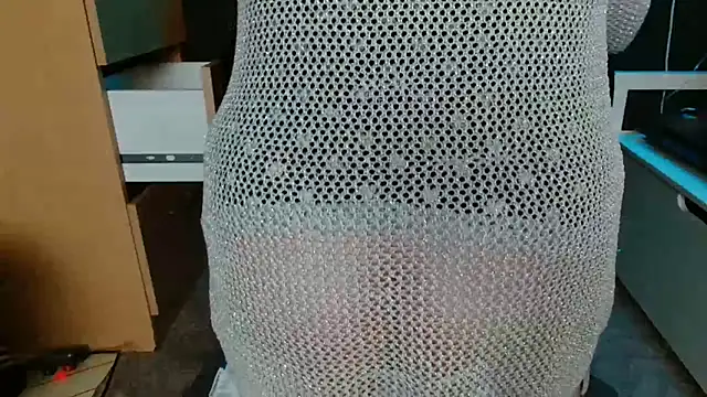 GreyXSavannah's cam snapshot