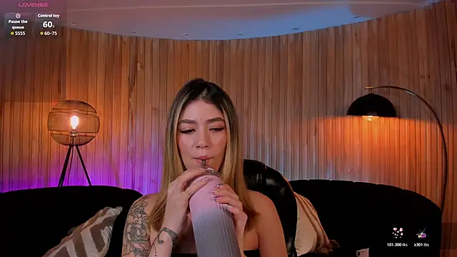 ViolettHansson's cam snapshot