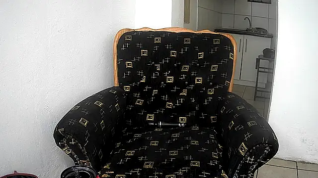 GoldenPussyXOXO's cam snapshot