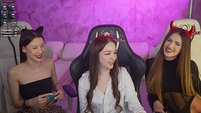 Selena_Glow's cam snapshot