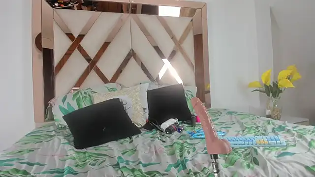 elena_mature live sex cam