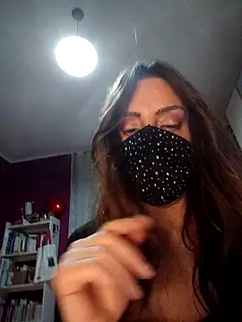 Akemi_rossi live sex cam