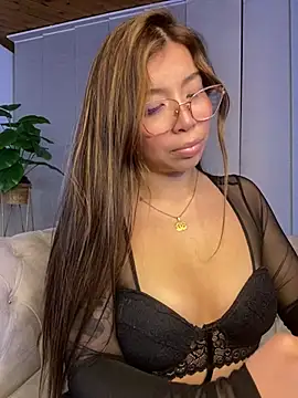 Maddy_Piink live sex cam