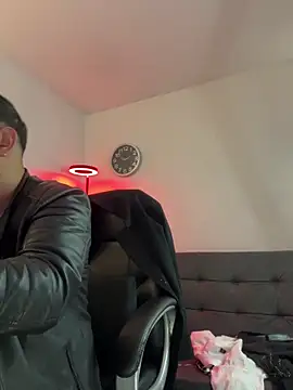 Ethan_Castellano live sex cam