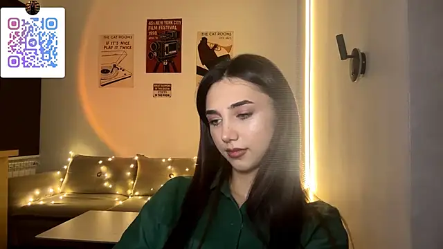 LinaMour's cam snapshot