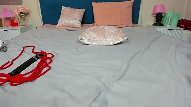 BritneyLix's cam snapshot