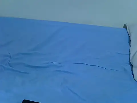 drowllie's cam snapshot