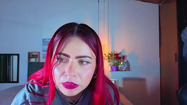 Dulce_charlottee live sex cam