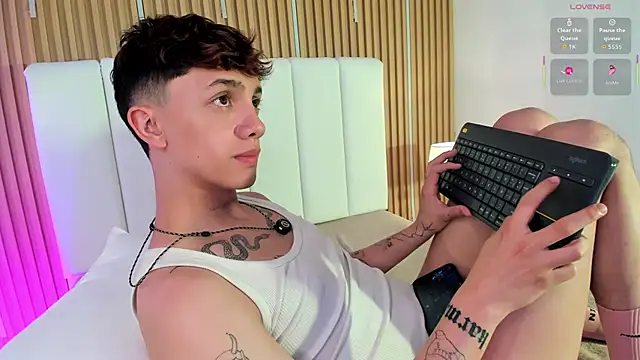 Tomy_Rox live sex cam