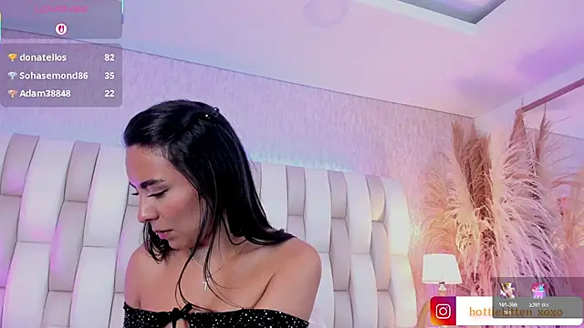 Viollet_xoxo's cam snapshot